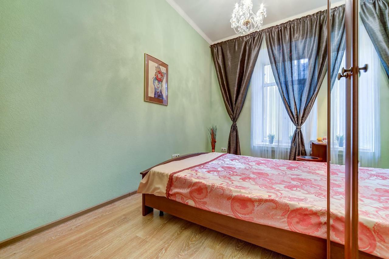 Royal Apartments 2 On Nevsky Αγία Πετρούπολη Εξωτερικό φωτογραφία